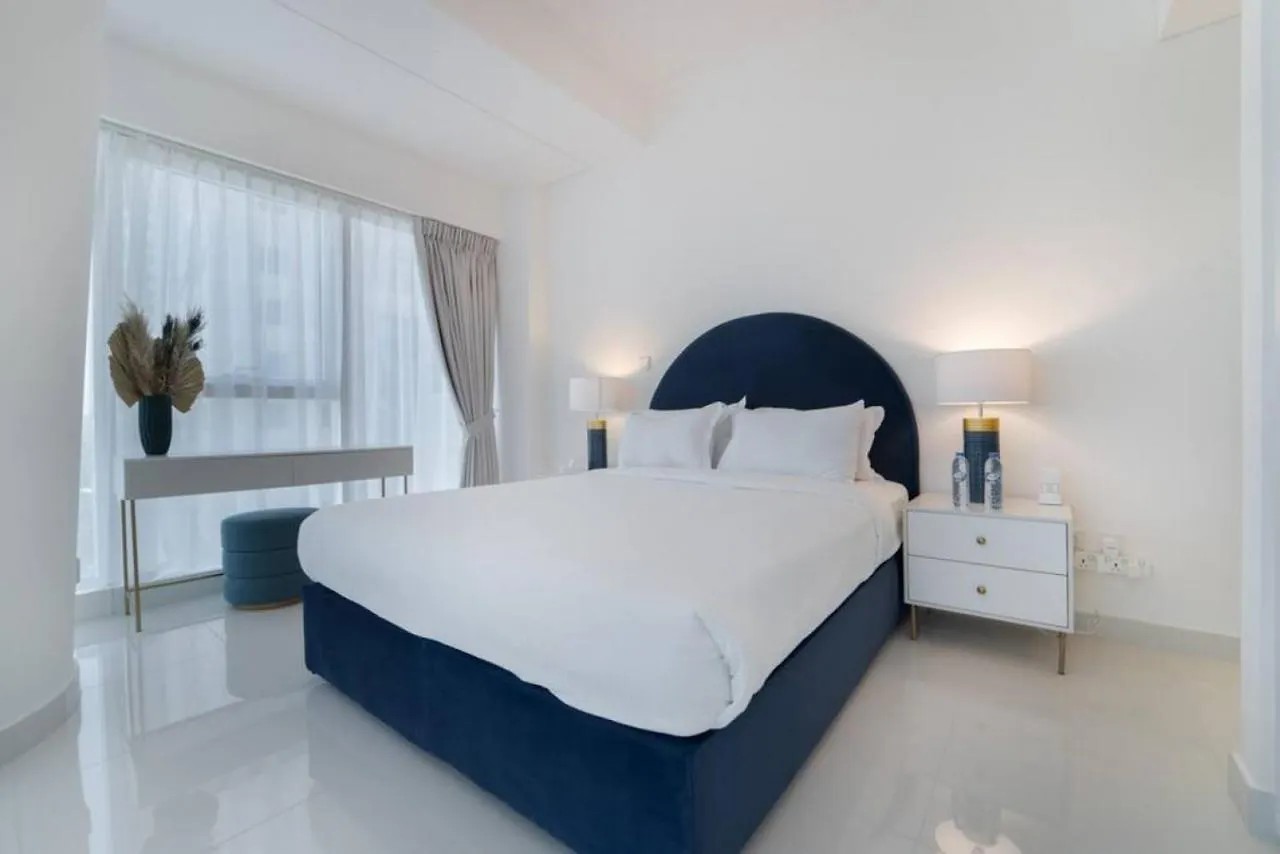 Blue Dream Apartment With Harbour View In Marina Dubai