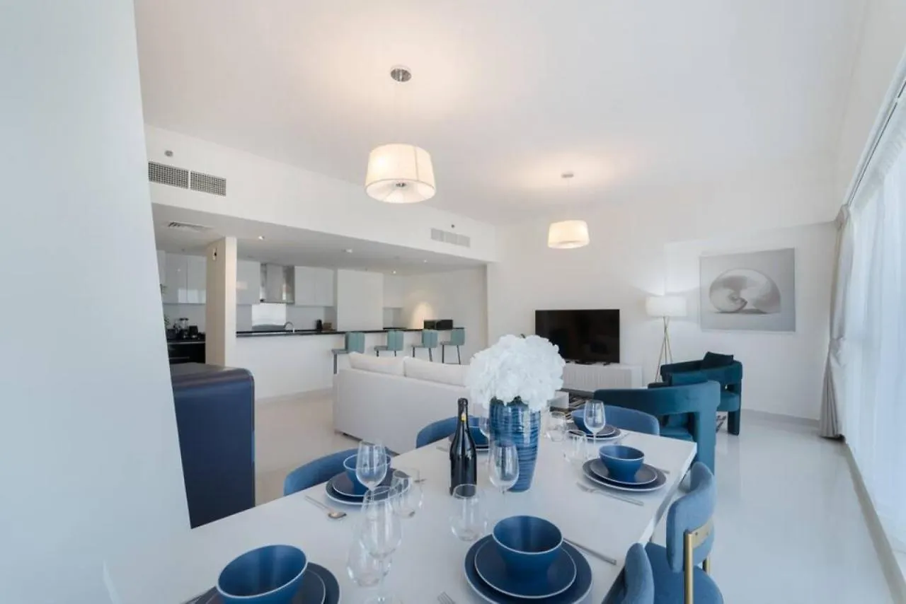 Blue Dream Apartment With Harbour View In Marina Dubai