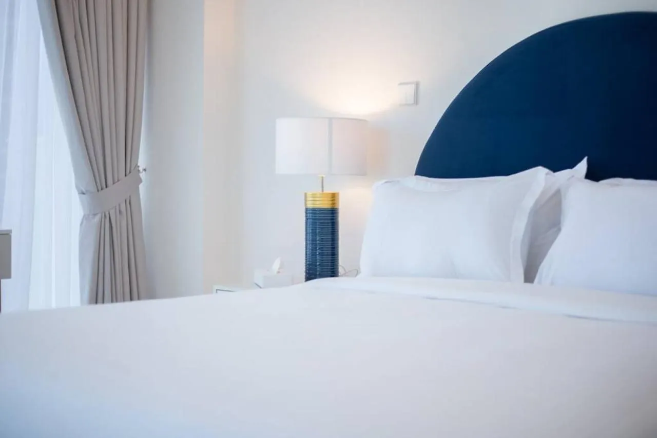 Blue Dream Apartment With Harbour View In Marina Dubai