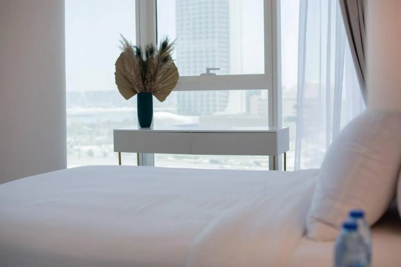 Blue Dream Apartment With Harbour View In Marina Dubai